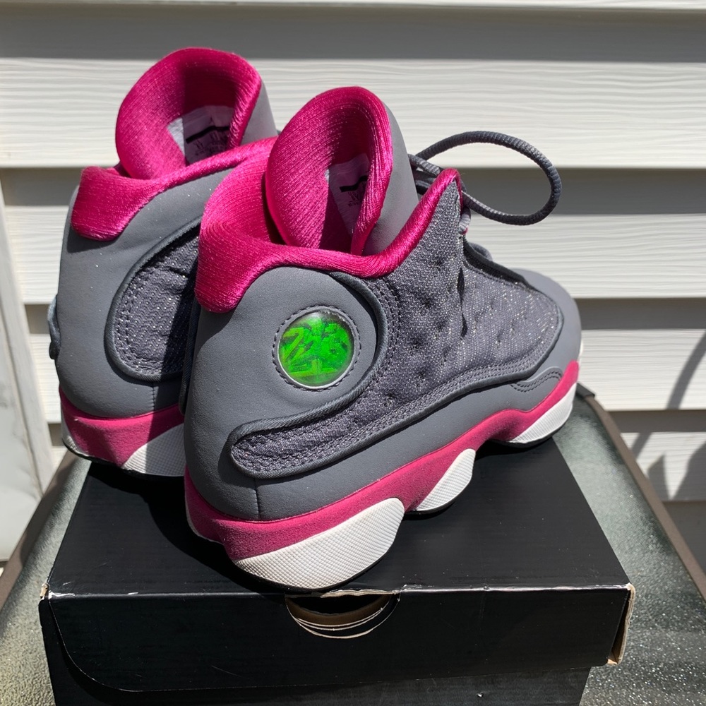 💞Jordan Retro 13 Pink/Grey 7.5